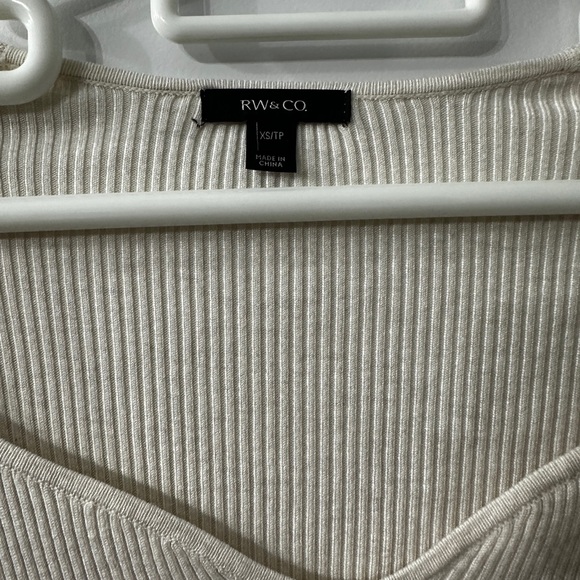 RW&CO. Cream Ribbed Knit Top. - Picture 3 of 4